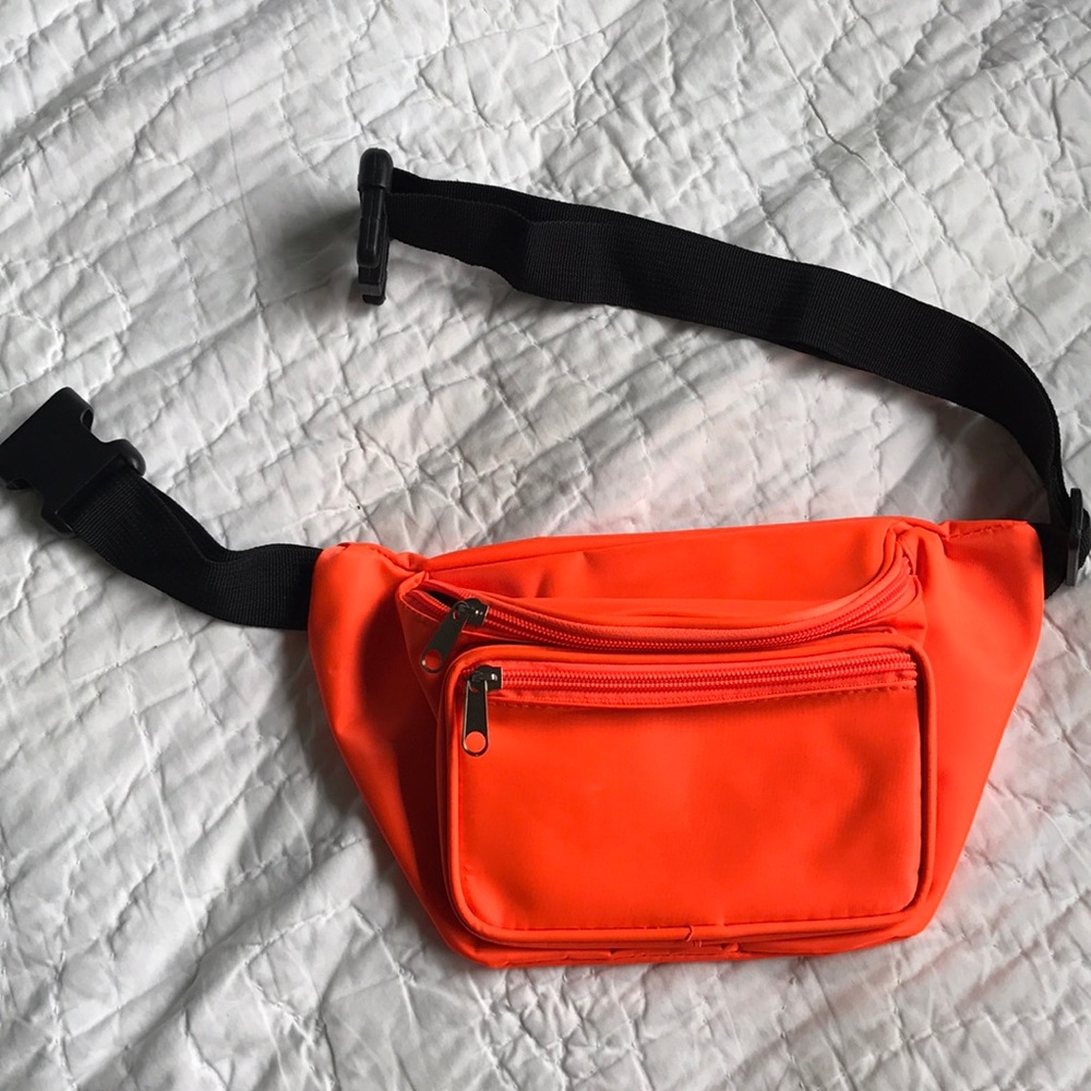 Fanny pack